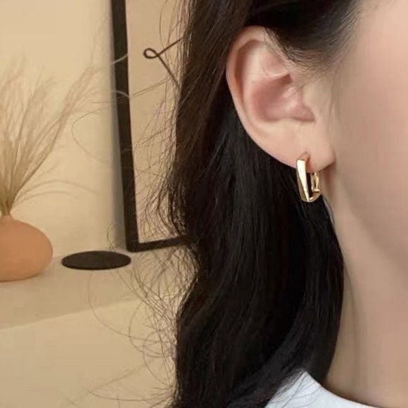 Jewelry - New Minimalist Square Hoop Earring